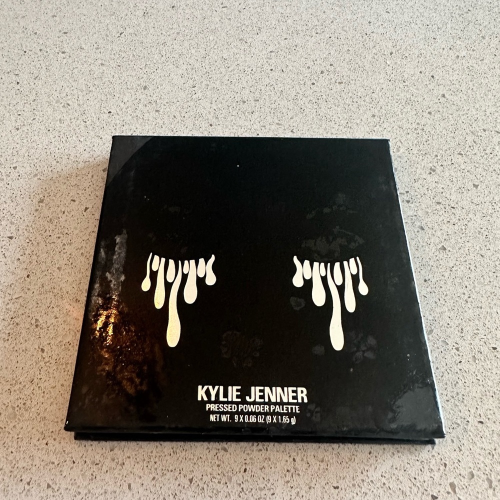 Kylie eyeshadow palette